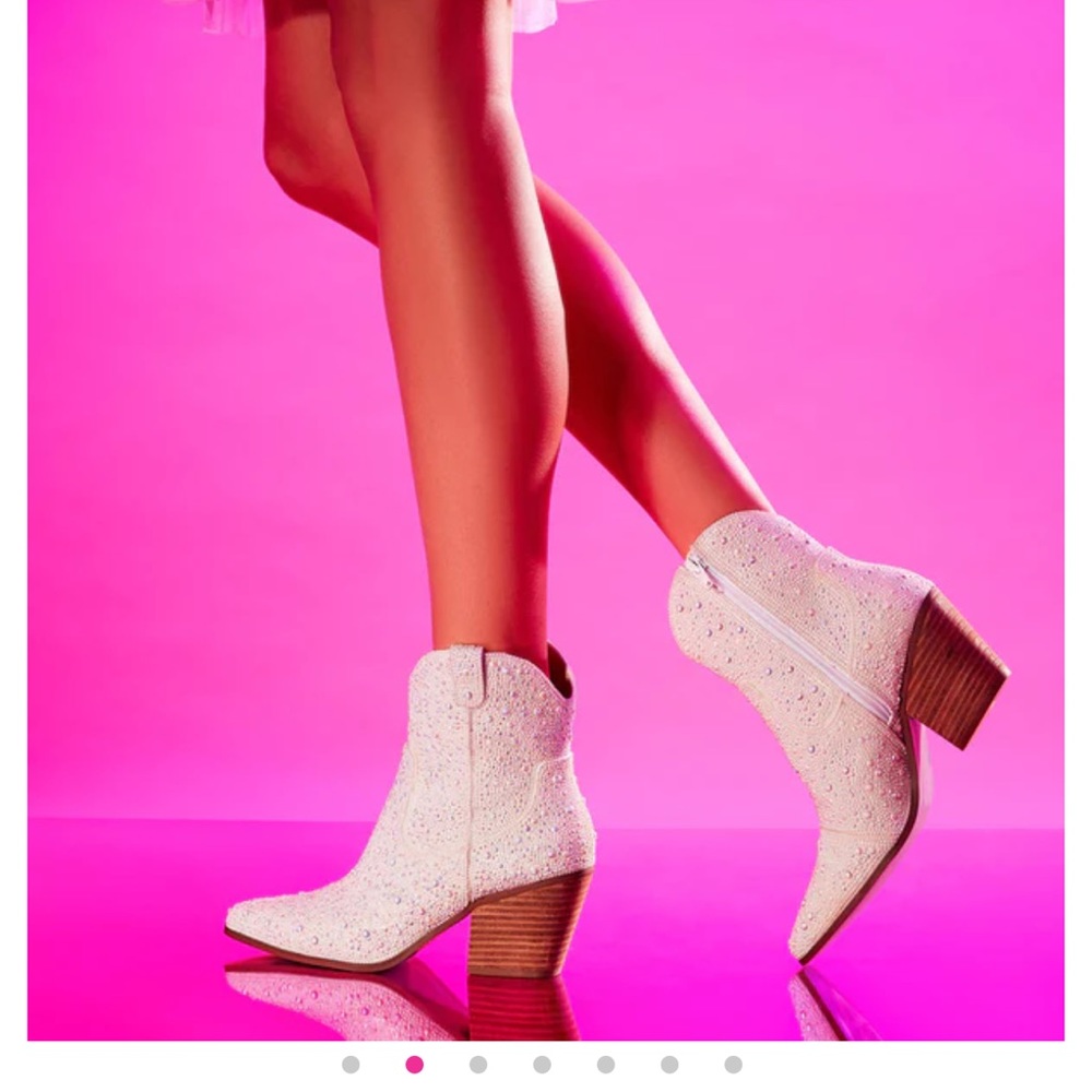 Betsey Johnson SB Diva Ivory Pearl Boots Cowboy
